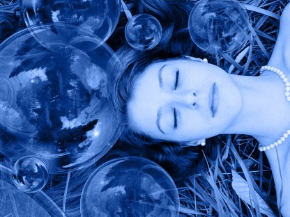 5 Ways Flotation Therapy in a Sensory Deprivation Chamber Can Help Your Health